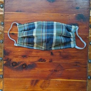 Reversible cloth mask